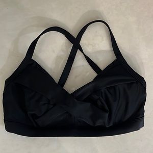 Athleta Twist Front Bikini Top— 32D/DD